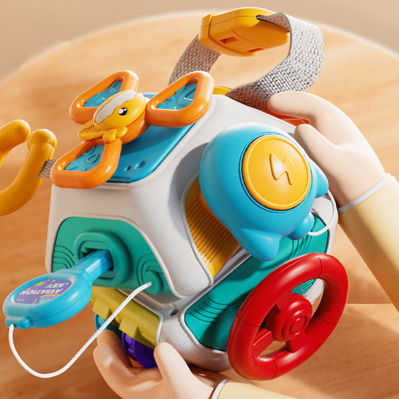 Baby Busy Board Cube Montessor - Sports Equipment Box recension och pris
